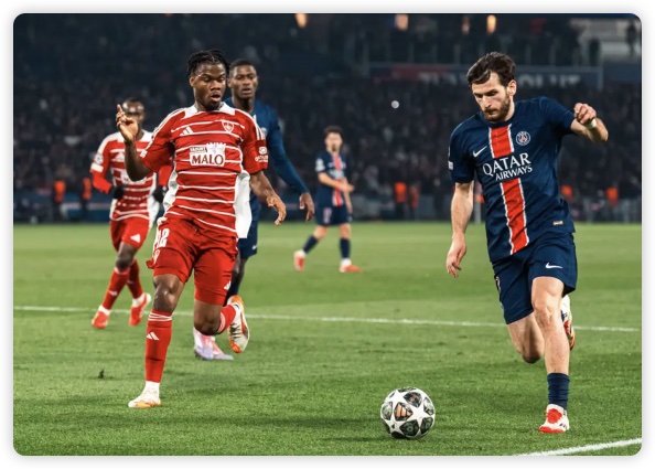 狂胜!巴黎7-0总比分10-0布雷斯特晋级16强 K77巴尔科拉传射